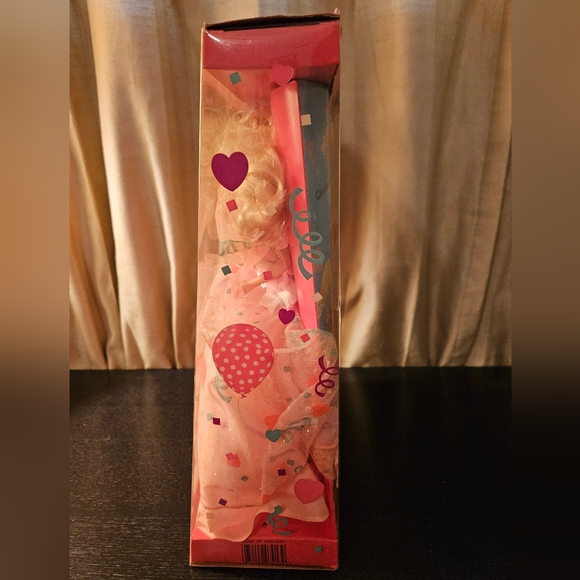 NIB Vintage 1990 Happy Birthday Barbie - Picture 4 of 4